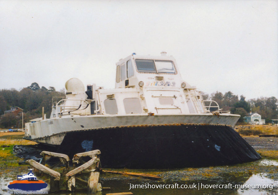 AP1-88 hovercraft with SAS, derelict craft -  (credit: The <a href='http://www.hovercraft-museum.org/' target='_blank'>Hovercraft Museum Trust</a>).